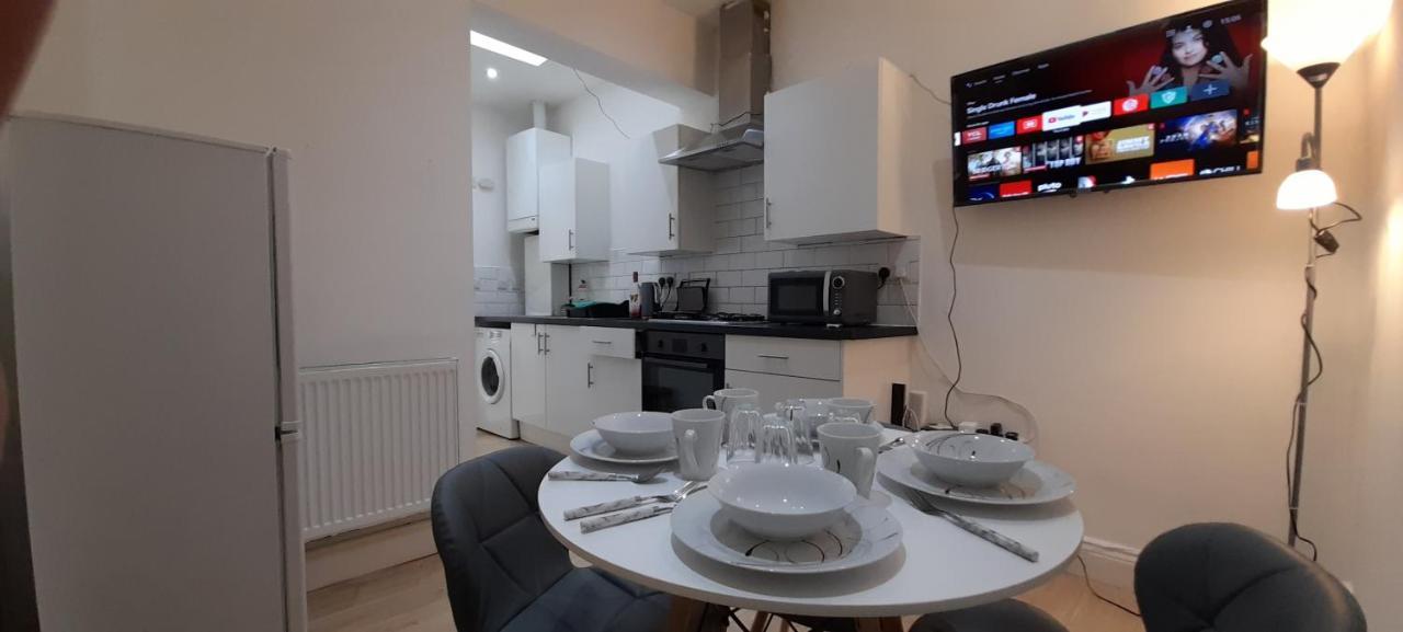Comfy Fenia Stay London Eksteriør bilde