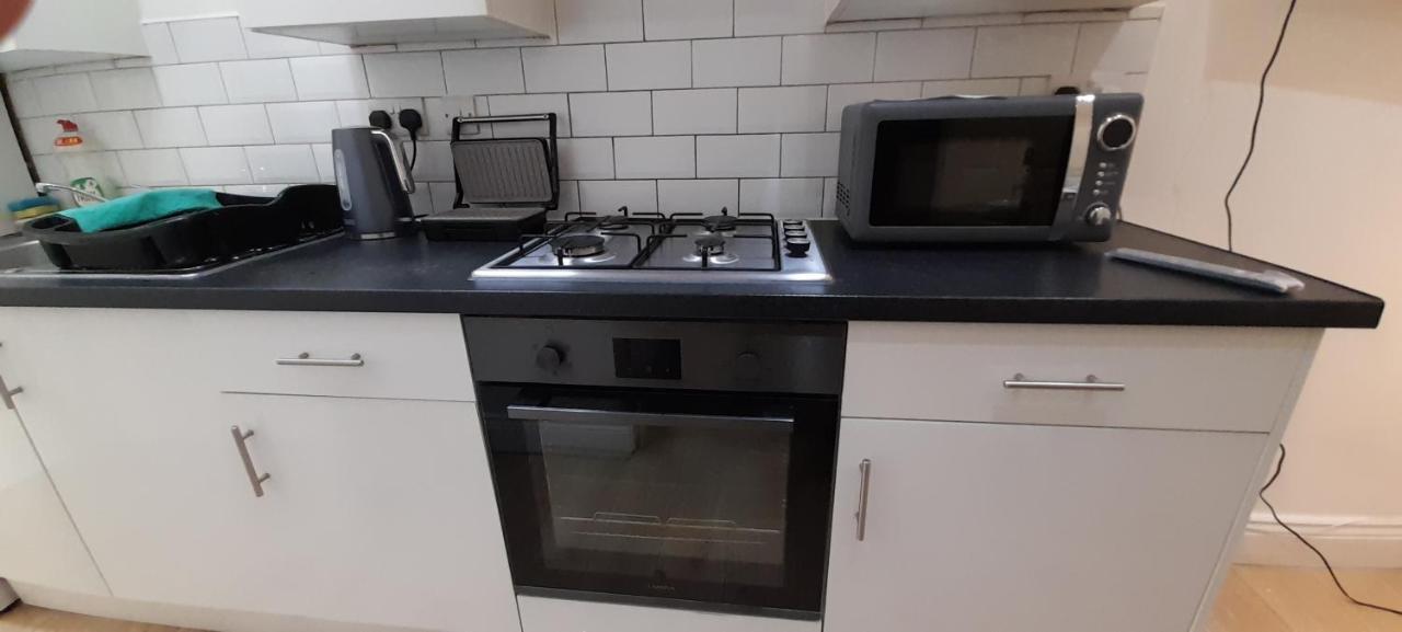 Comfy Fenia Stay London Eksteriør bilde