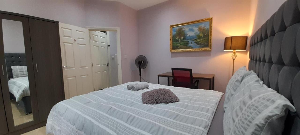 Comfy Fenia Stay London Eksteriør bilde