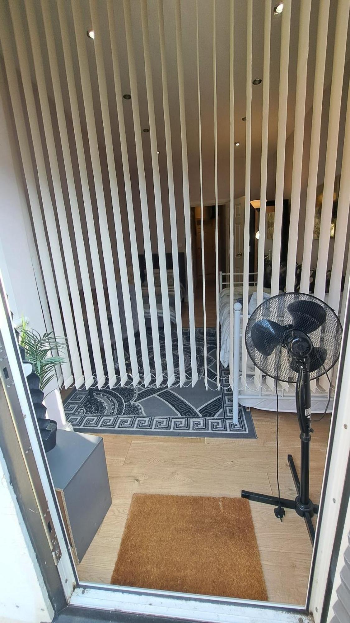 Comfy Fenia Stay London Eksteriør bilde